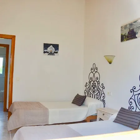Na Y Veni Cala'N Bosch (Menorca)